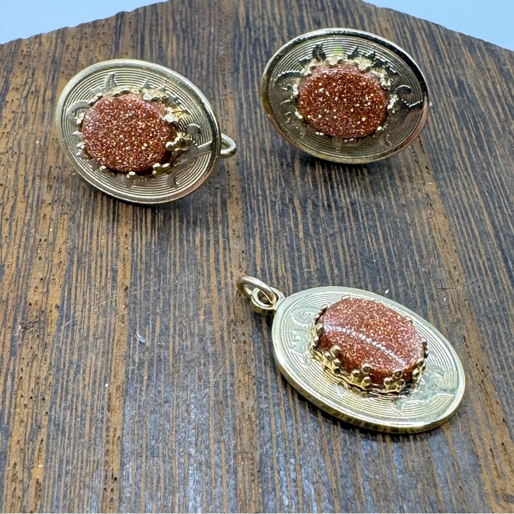 Vintage goldstone prong set screw back earrings and pendant jewelry set